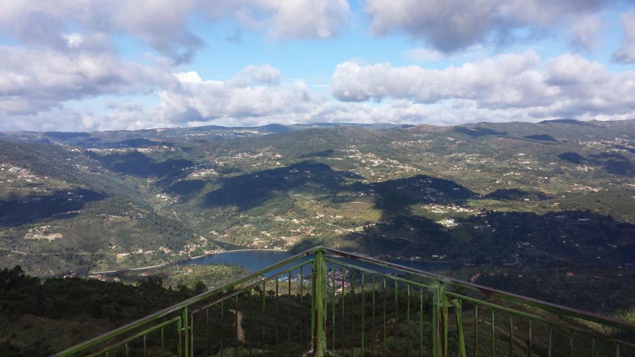 Casa Loureiro - Vista Rio Douro Villa Resende Luaran gambar